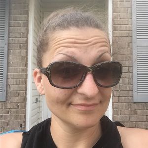 Meet your Posher, Kristin